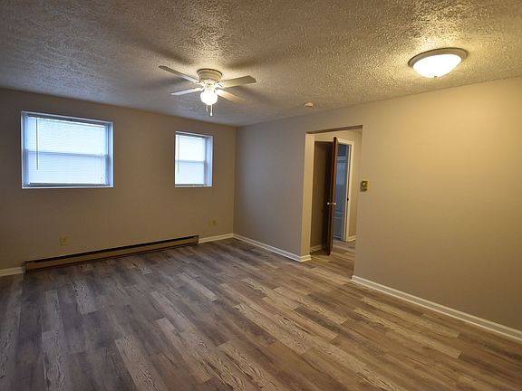 4th image of 212 W East St #1