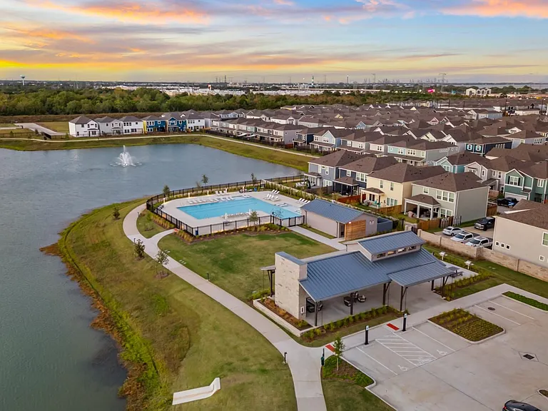 2213 Bay Breeze Dr — Photo 21