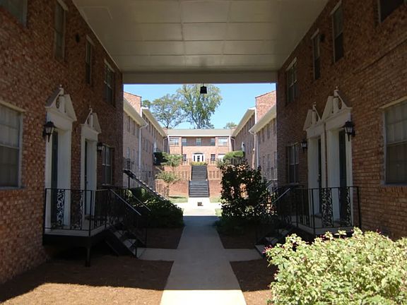 4th image of 3703 Peachtree Rd NE #2cc516536