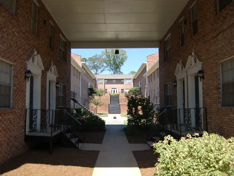 Windsor Hall — Photo 4