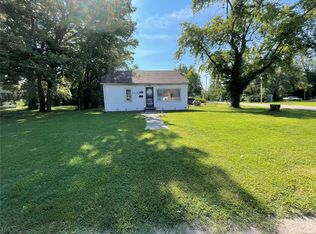 614 Cooper Dr, Cahokia, IL 62206