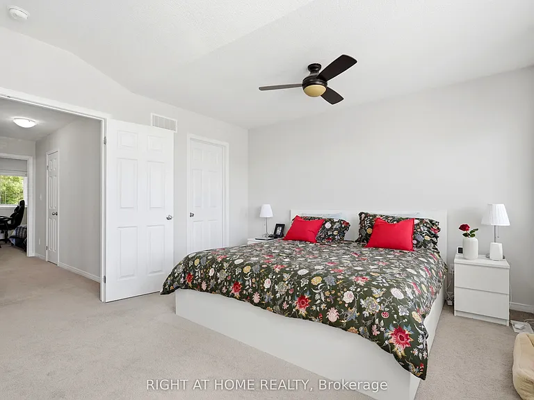 153 Maitland St — Photo 13
