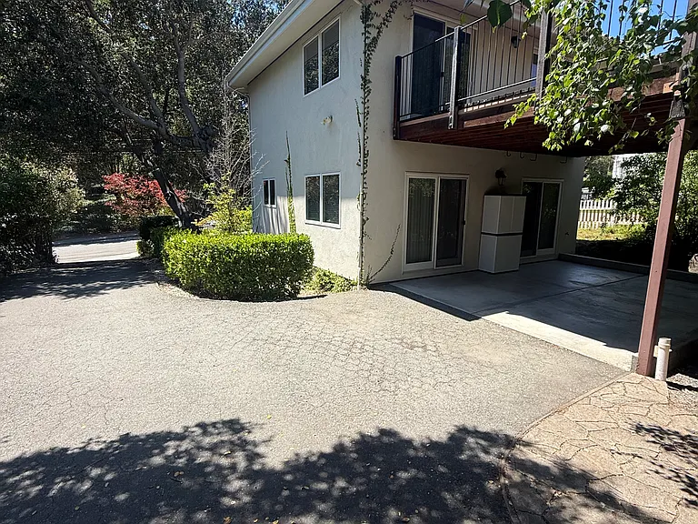 4028 Reinhardt Dr — Photo 4