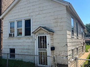 3255 S Racine Ave, Chicago, IL 60608