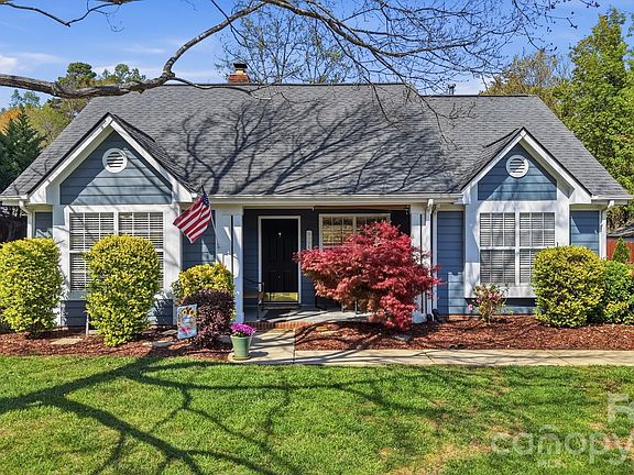 2nd image of 163 Diamond Dr