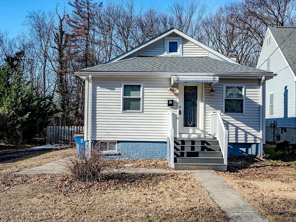 1st image of 215 Ohio Ave