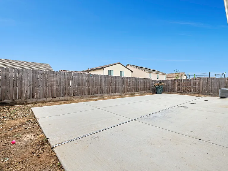 6441 W Santa Ana Ave — Photo 40