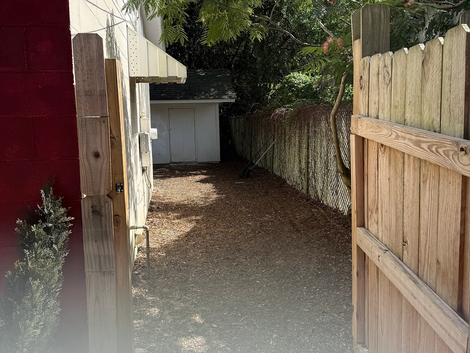 2 bed, 1000 sqft, $1,350 — Photo 2