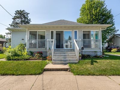 117 E Prospect St, Manchester, IA, 52057