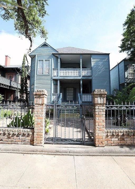 1st image of 1602 Sealy St APT B1