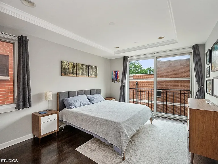 2305 W Wabansia Ave #3 — Photo 4