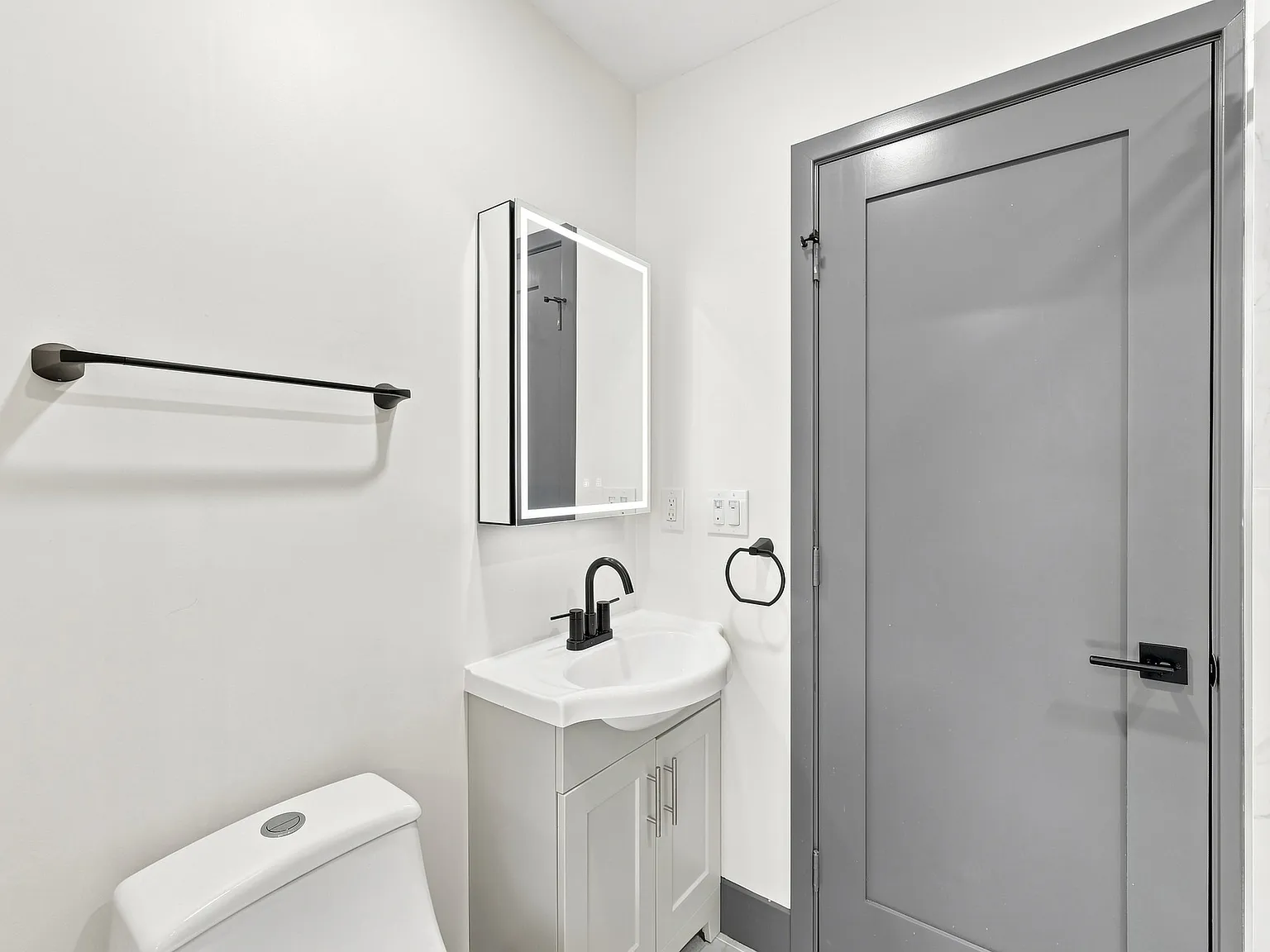 3 bed, $4,500 — Photo 4