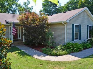 96 Mussel Ln, Shelbyville, KY 40065