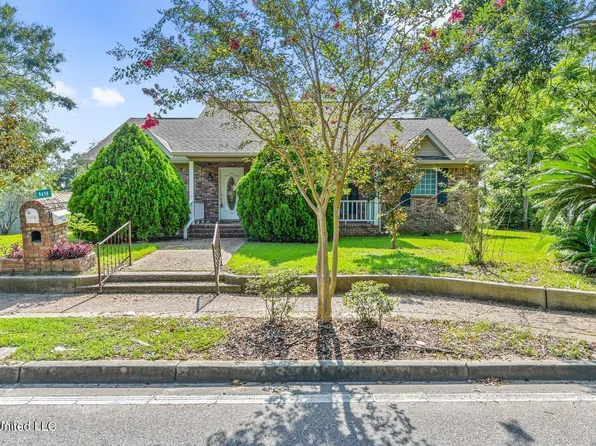 9498 Central Ave, Diberville, MS 39540