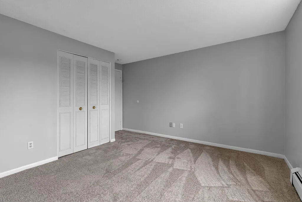 Ridgecrest Court — Photo 3