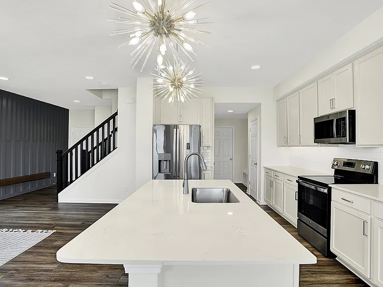 10713 Mangrove Dr — Photo 13