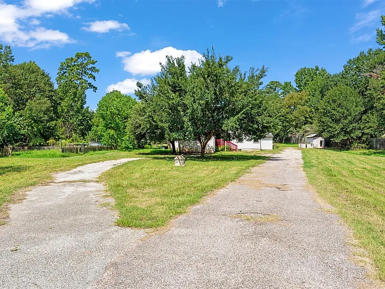 714 Shawnee Dr — Photo 8