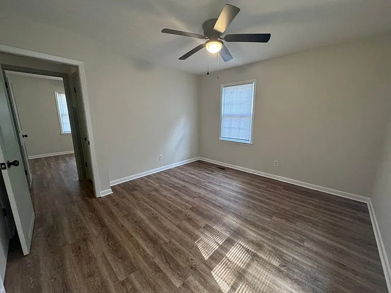 652 Monagan St — Photo 15