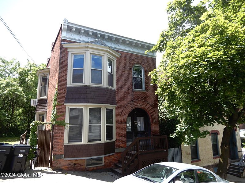 2nd image of 911 Jacob Street