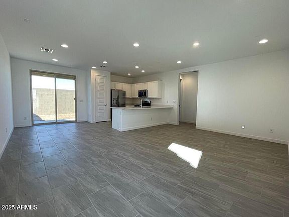 4th image of 5932 N 90th Dr