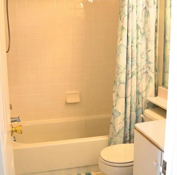 2569 James Monroe Cir — Photo 15