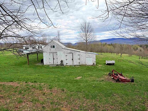 4th image of 712 Reed Road