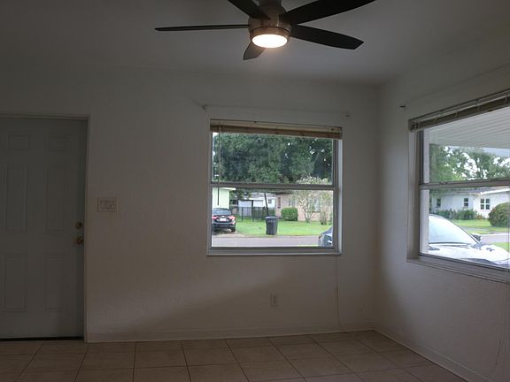 5th image of 1119 61st Ave N