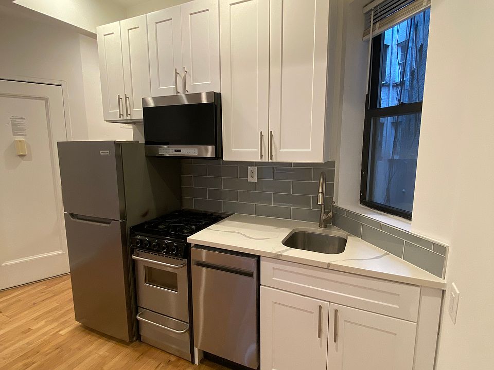 1st image of 1592 2nd Ave APT 2A