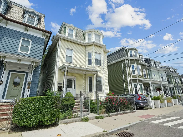 67 Concord Ave #1 — Photo 14