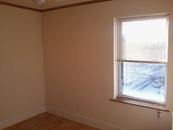 3rd image of 5301 N Ashland Ave APT 105
