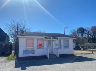 507 N Main St, Kilmarnock, VA 22482