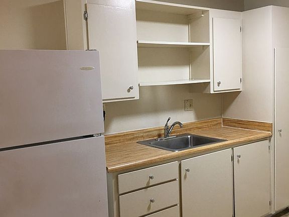 4th image of 410 88th St Unit 4