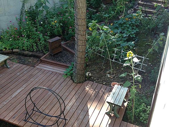 Garden deck 