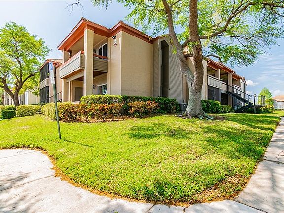 3rd image of 10263 Gandy Blvd N APT 604