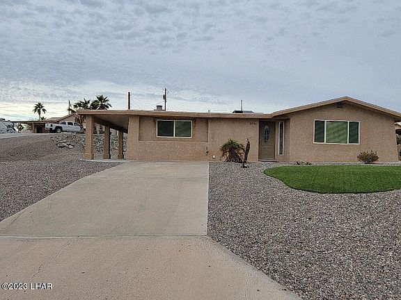 2nd image of 2795 Bamboo Dr