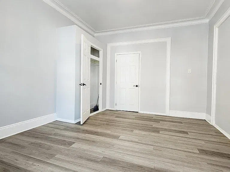 3 bed, 1000 sqft, $2,500 — Photo 4
