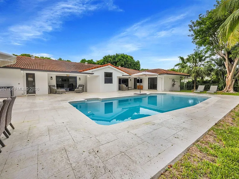 6860 SW 99th Ter — Photo 38