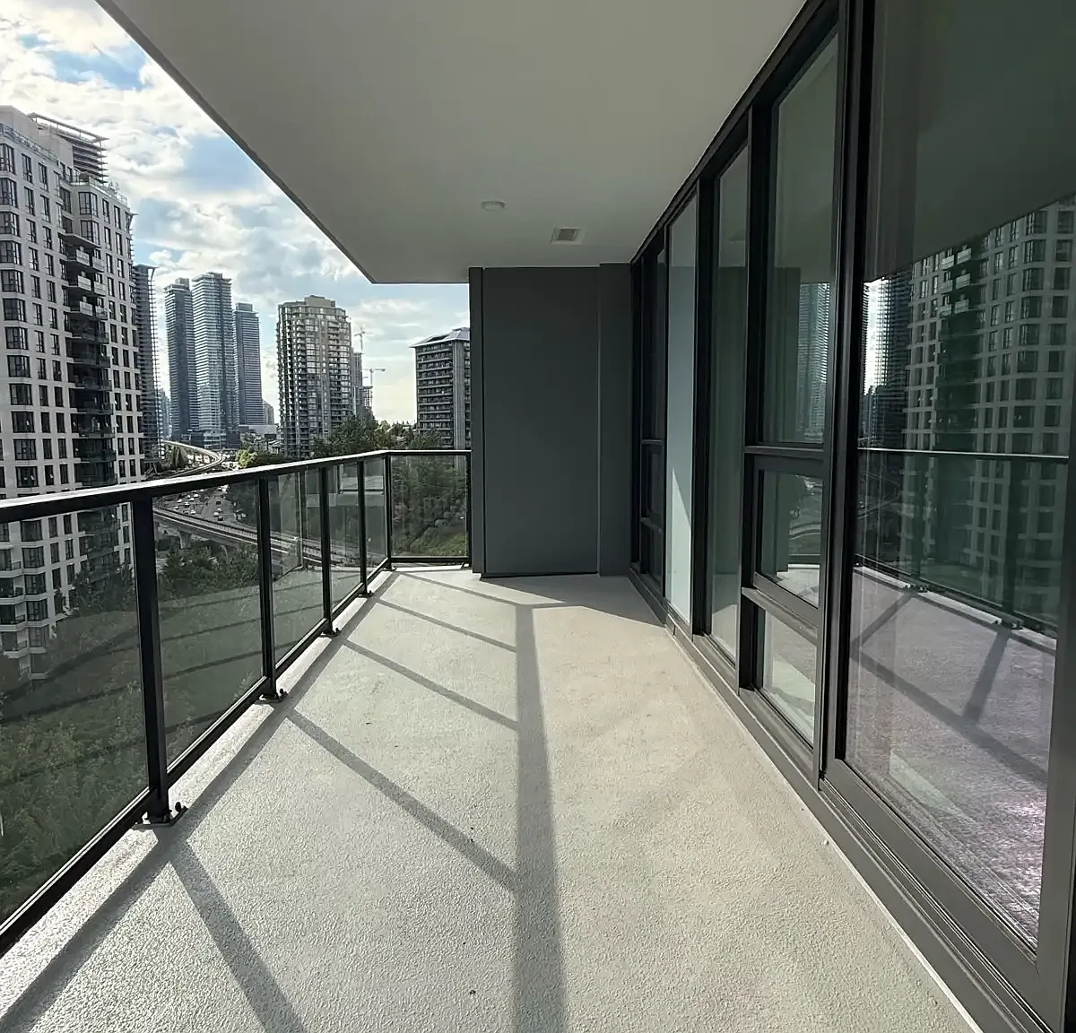 3 bed, 1300 sqft, $3,800 — Photo 4