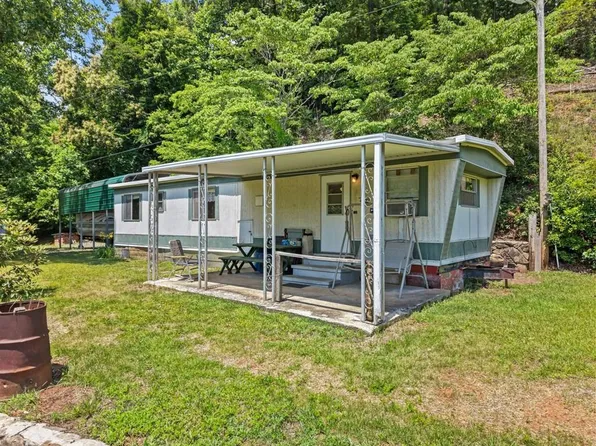 197 Lakeview, Robbinsville, NC 28771