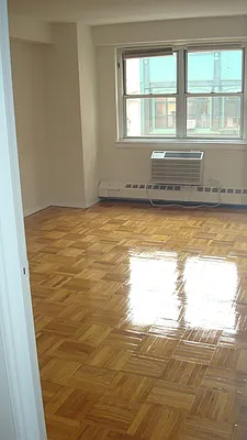 Rented by Metropolitan Equities | media 19