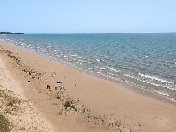 5th image of 3185 Michigan Shores Rd