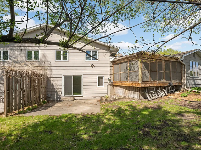 7410 Oaklawn Ave — Photo 33