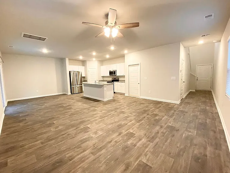 326 Ladyfish Loop NW — Photo 7