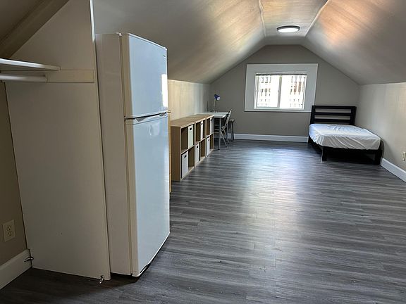 2nd image of 4307 11th Ave NE APT 7