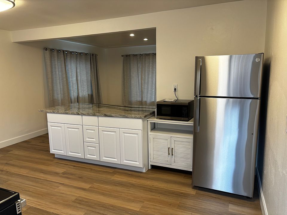 1st image of 1327 Morena Blvd