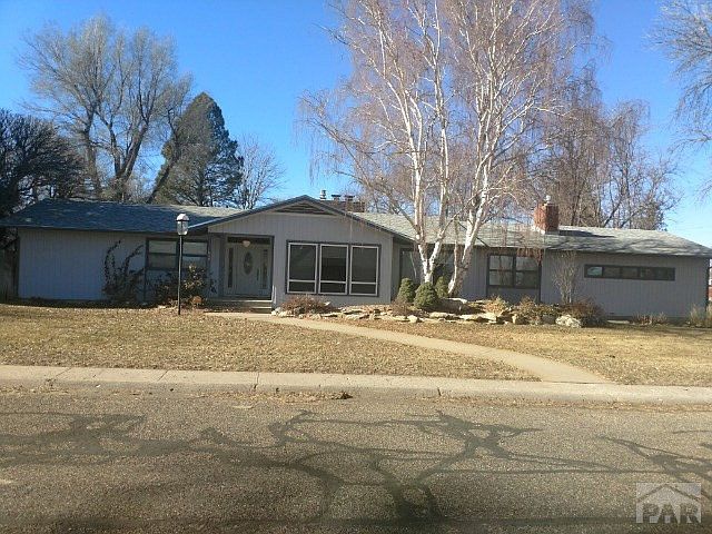 1st image of 917 Emerson Dr