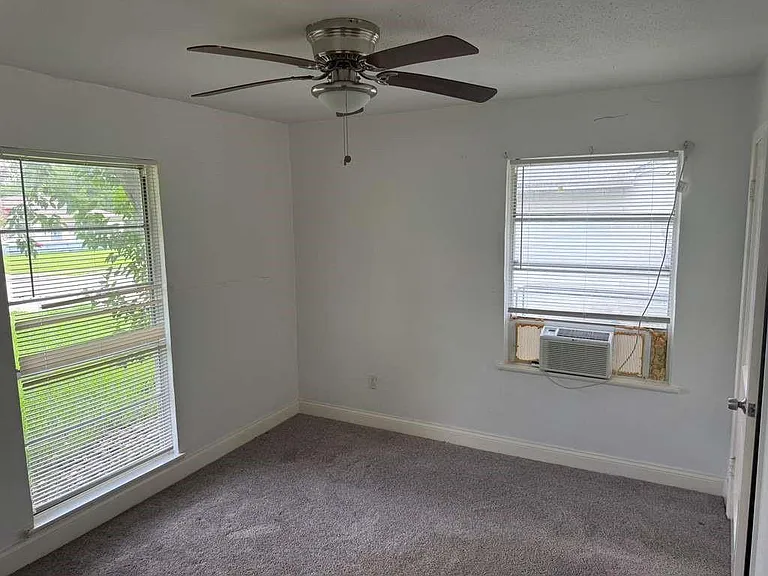 6403 Beekman Rd — Photo 8
