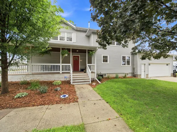 202 Maple St S, Mabel, MN 55954