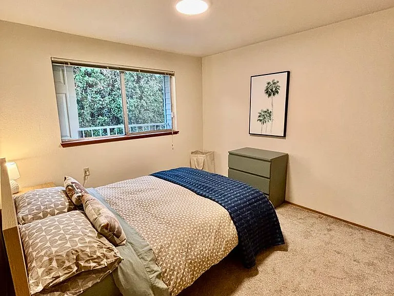 Kelly Anne Apartments — Photo 44