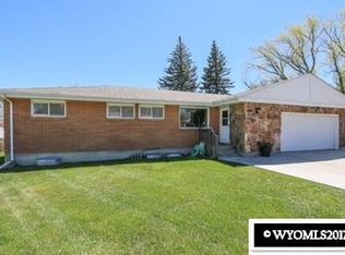 2715 E 11th St, Casper, WY 82609